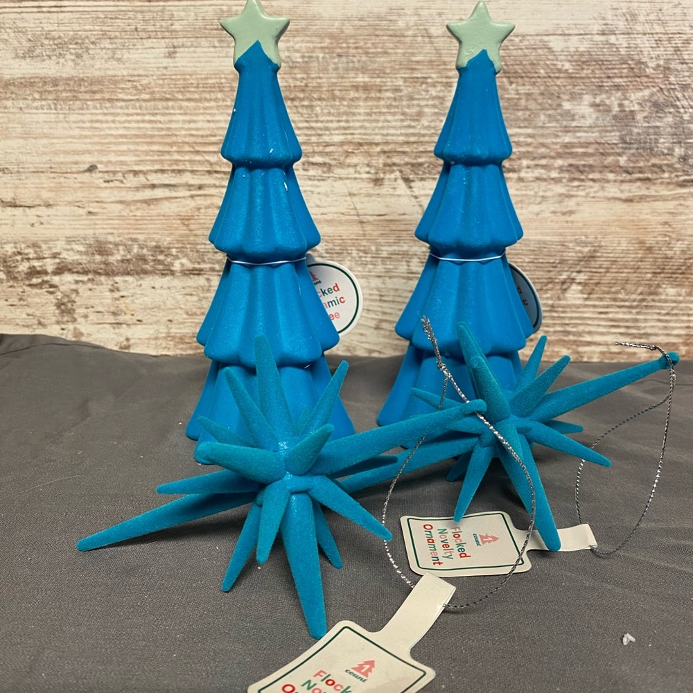 NWT 2024 Target bullseye Blue Ceramic Holiday Tree and Star Set